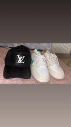Schoenen nike en pet louis vuitton, Ophalen, Zo goed als nieuw, Pet