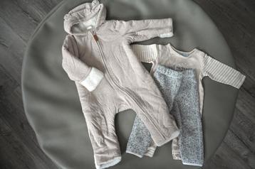 Kledingset: jumpsuit, broek, pyjama 6-9 maanden beschikbaar voor biedingen