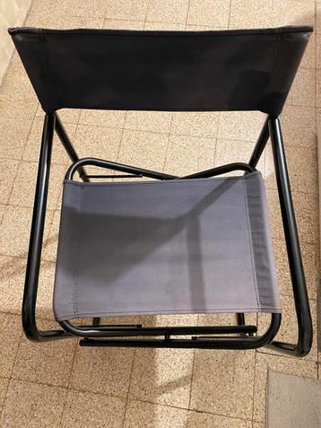Opvouwbare stoel van metaal en stof, perfecte staat, 20€ beschikbaar voor biedingen