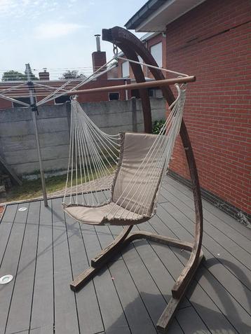 hangstoel met beugel beschikbaar voor biedingen