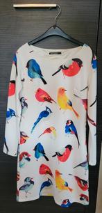Vrolijke jurk, nooit gedragen! Maat medium., Kleding | Dames, Jurken, Ophalen of Verzenden, Nieuw