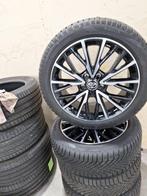 Yaris Cross Winterset 18 Inch Origineel, Auto-onderdelen, Banden en Velgen, Ophalen, 18 inch, Banden en Velgen, Winterbanden