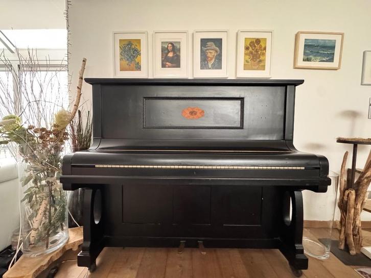 Steinberg buffetpiano met ijzeren kader, Muziek en Instrumenten, Piano's, Gebruikt, Piano, Zwart, Ophalen