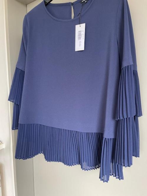 CAROLINE BISS (40) NIEUW donkerblauwe blouse +plissé details, Vêtements | Femmes, Blouses & Tuniques, Neuf, Taille 38/40 (M), Bleu