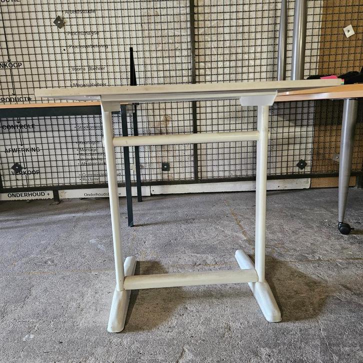 Kleine bureau, Huis en Inrichting, Overige Huis en Inrichting, Gebruikt, Ophalen
