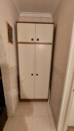 Kledingkast, Ophalen, Met hangruimte