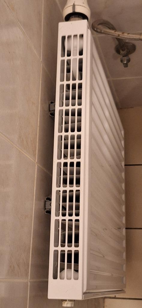 Henrad premium 8 radiatoren, Doe-het-zelf en Bouw, Verwarming en Radiatoren, Zo goed als nieuw, Radiator, 800 watt of meer, 30 tot 80 cm