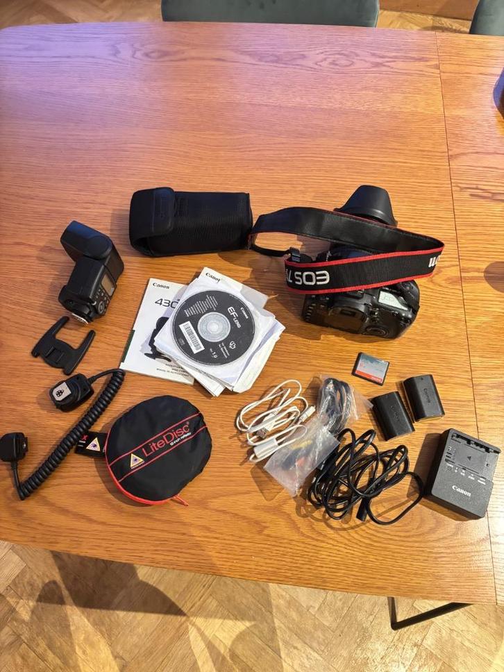 KIT COMPLET EOS 7D + EF-S 15-85mm + Flash 430EX + extras..., Audio, Tv en Foto, Fotocamera's Digitaal, Gebruikt, Spiegelreflex