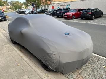 Autohoes BMW - 2 reeks beschikbaar voor biedingen