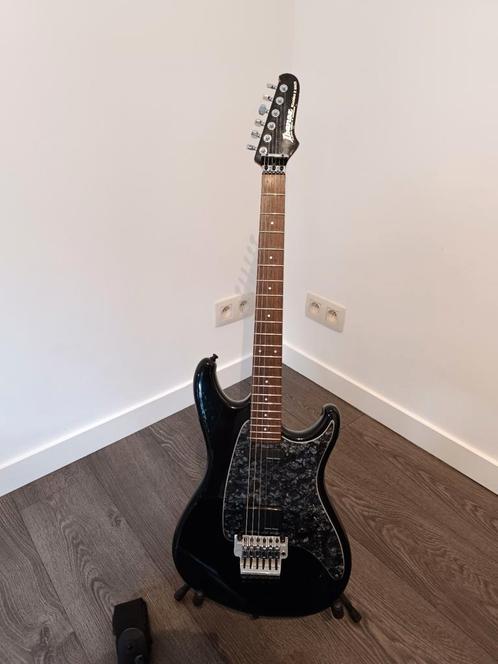 Ibanez Roadstar II gemaakt in Japan, Muziek en Instrumenten, Snaarinstrumenten | Gitaren | Elektrisch, Gebruikt, Ibanez, Ophalen