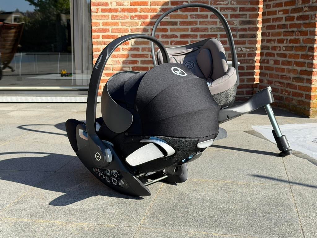 Cybex autostoel Cloud Z en Cloud T met draai-basis, Ophalen, Zo goed als nieuw, Zonnekap