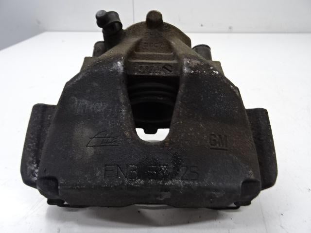 REMKLAUW RECHTS VOOR Opel Astra H Twin Top (L67), Gebruikt, Opel