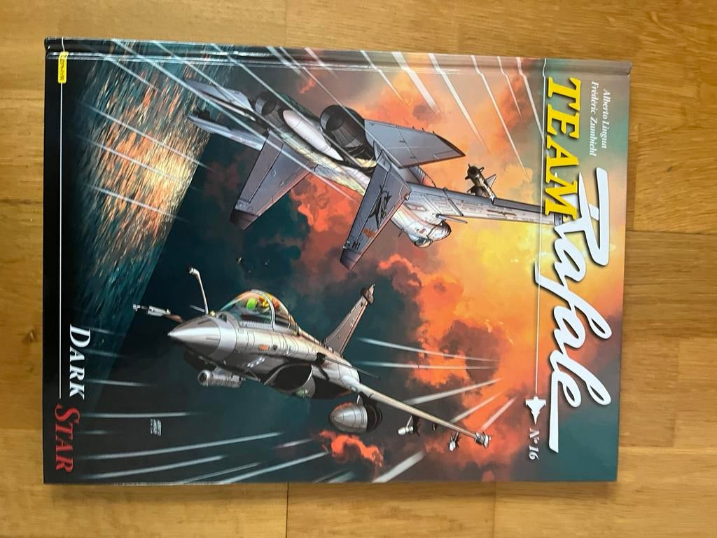 Bande dessinée de aviation, Enlèvement, Comme neuf