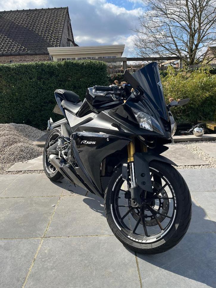 Yamaha r125, Motoren, Motoren | Yamaha, Particulier, Sport, 11 kW of minder, 1 cilinder, Minimaal motorrijbewijs A1, Ophalen