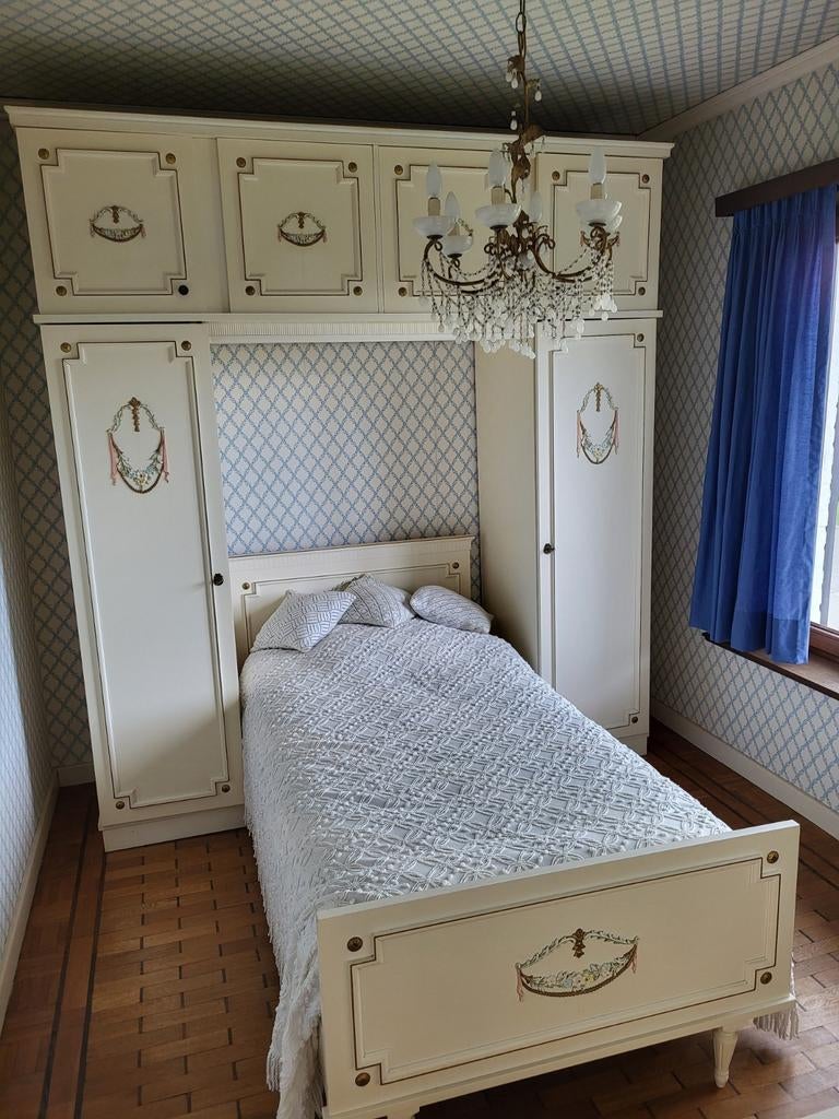 Vintage éénpersoonskamer, Ophalen