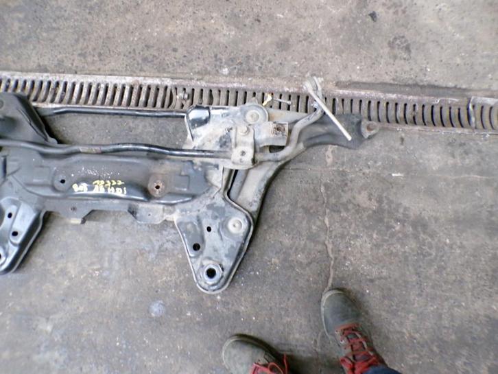 Berceau avant Peugeot 208 1.6HDi 68kw 2012-2015 LP/15332, Auto-onderdelen, Ophanging en Onderstel, Peugeot, Gebruikt, Ophalen