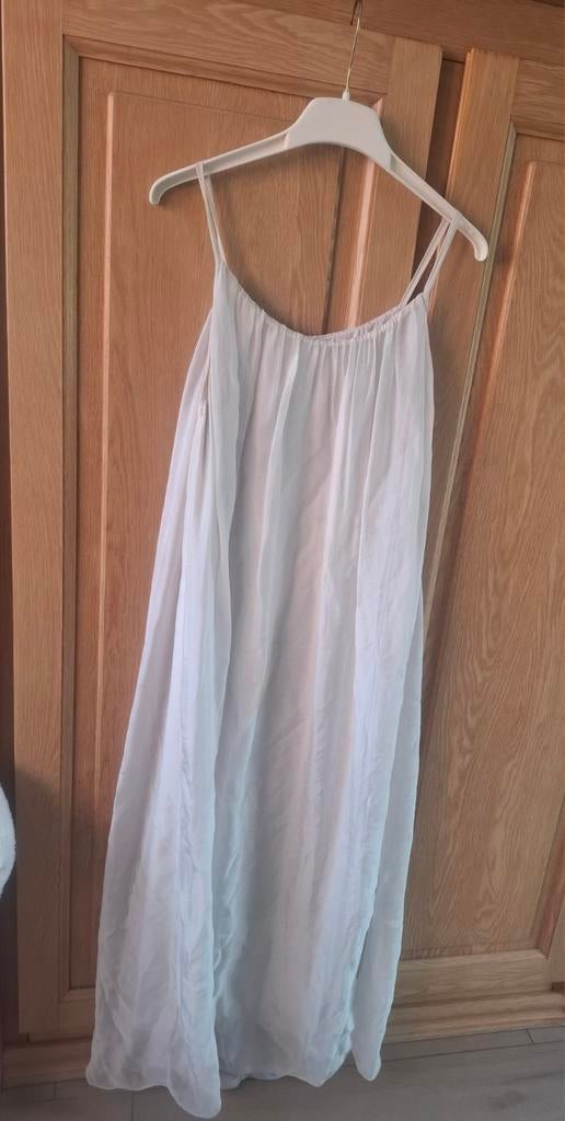 TU 38 beige Soepele zijden lange jurk, Kleding | Dames, Maat 38/40 (M), Beige, Ophalen of Verzenden, Zo goed als nieuw