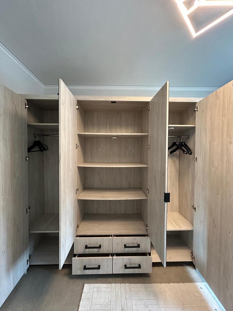 Dressing, Enlèvement, Comme neuf