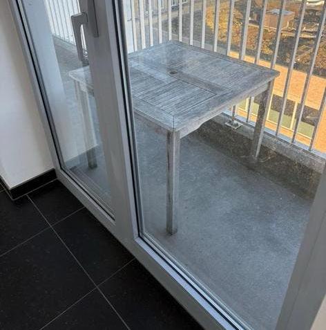 Buiten eettafel en 2x stoelen, Ophalen, Gebruikt, Tot twee personen, Vierkant