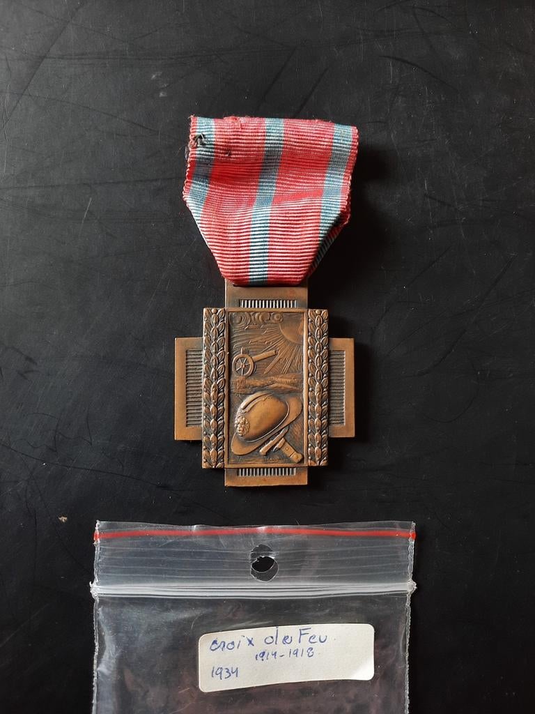 Croix du Feu, Ophalen of Verzenden