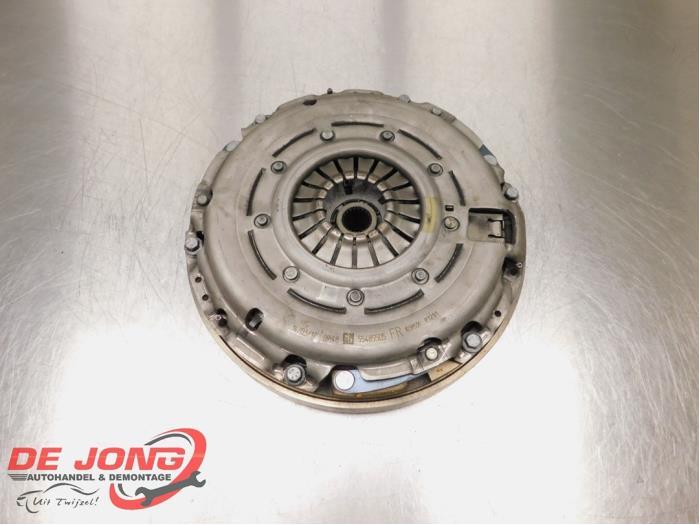 Volant d'inertie masse double d'un Opel Mokka, Autos : Pièces & Accessoires, Moteurs & Accessoires, Opel, Utilisé, 3 mois de garantie