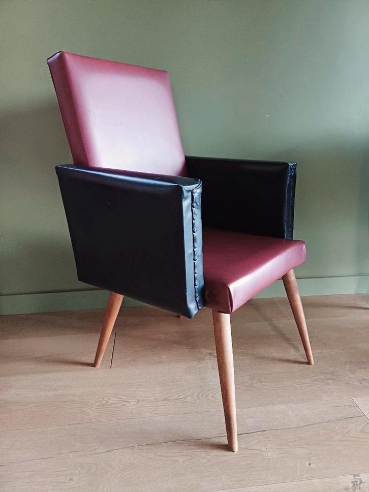 Vintage kinderzetel met tapse poten, Huis en Inrichting, Fauteuils, Ophalen