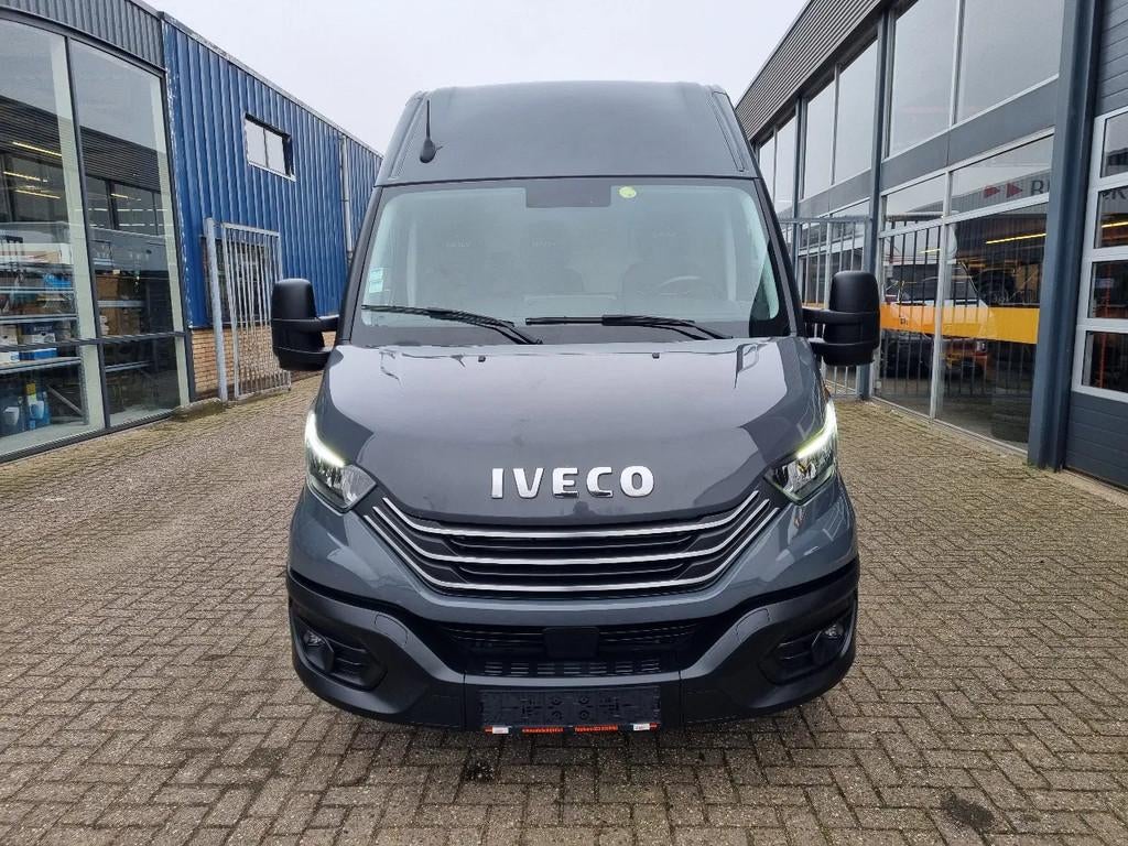 Iveco Daily 35C18 3.0D L2H2 HI-MATIC EURO 6, Argent ou Gris, Achat, Euro 6, Entreprise