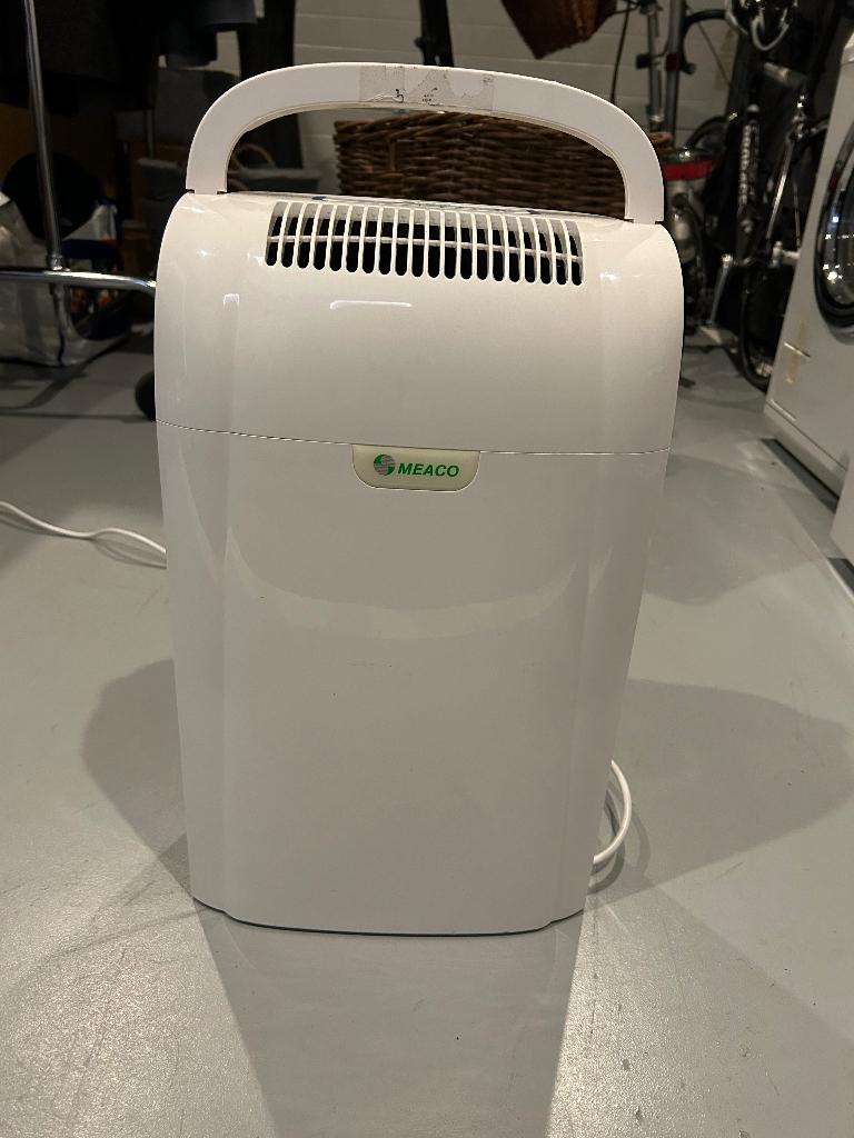 Luchtontvochtiger, Elektronische apparatuur, Luchtbehandelingsapparatuur, Ophalen, Gebruikt, Luchtontvochter