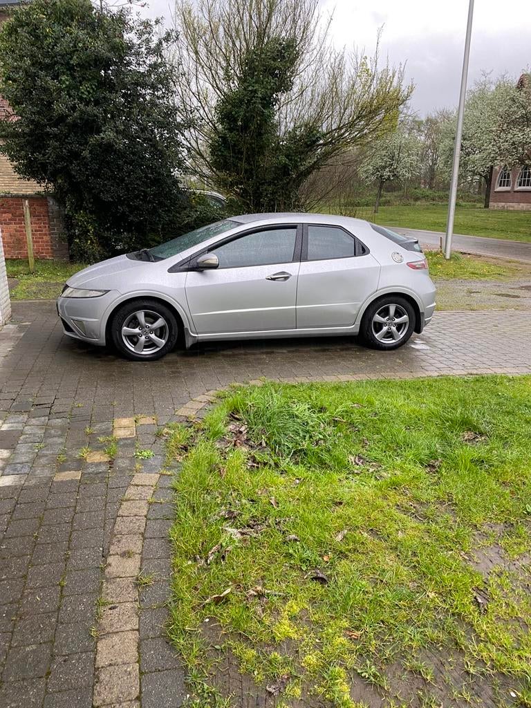 Honda Civic / AUTOMAAT/ 1.4 Benzine/ Gekeurd Voor Verkoop, Automaat, Euro 5, Particulier, Civic