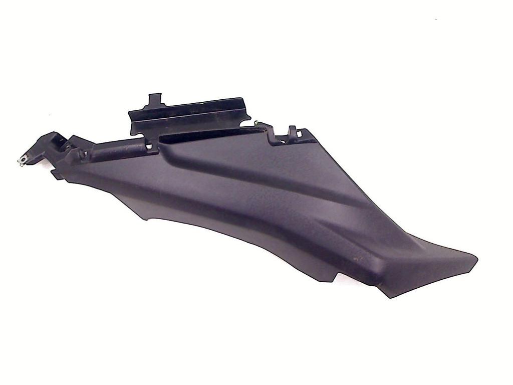 QUEUE DE CARENAGE GAUCHE Yamaha X-Max 125 (B74-F7483-10L), Dhr. S. di Majo, Utilisé, Info@cama-motorparts.nl, P.J. Troelstraweg 8 8
3144 CX  MAASSLUIS, NL