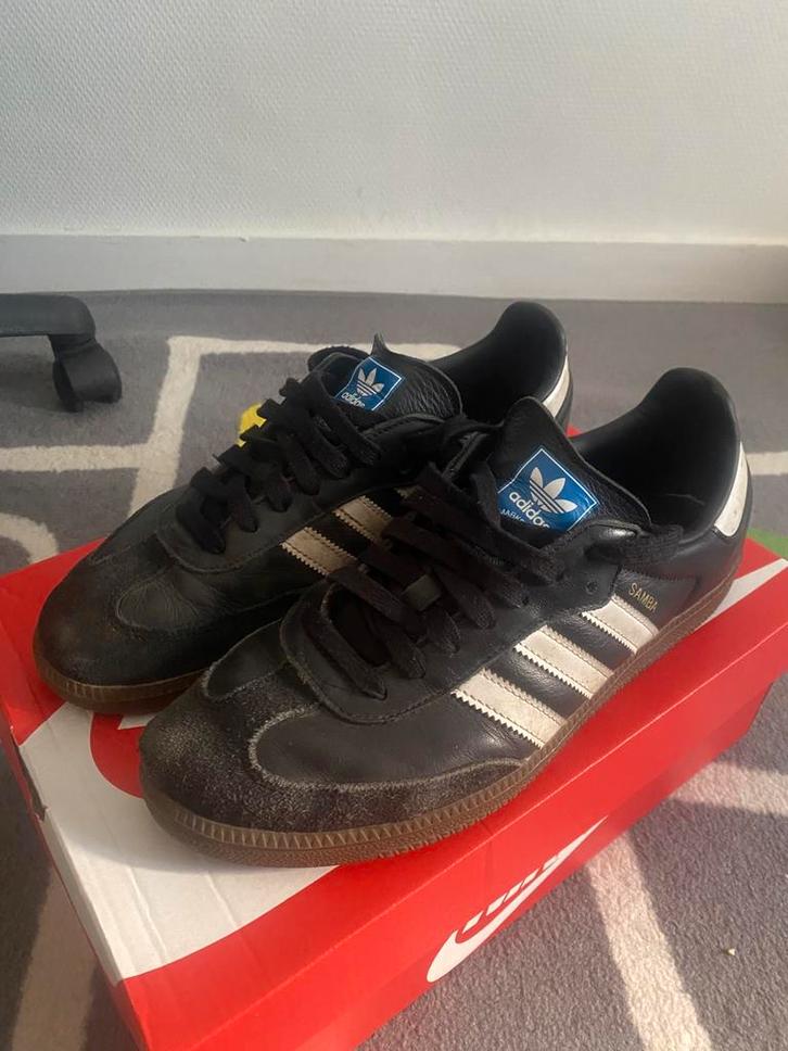 Adidas Samba Black/White Trainers - EU 43⅓ For men, Kleding | Heren, Overige Herenkleding, Zo goed als nieuw, Ophalen of Verzenden