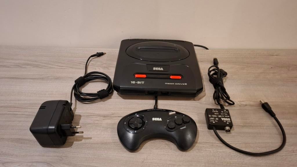 Sega Megadrive 2 en bonne état complet avec manette, Enlèvement ou Envoi