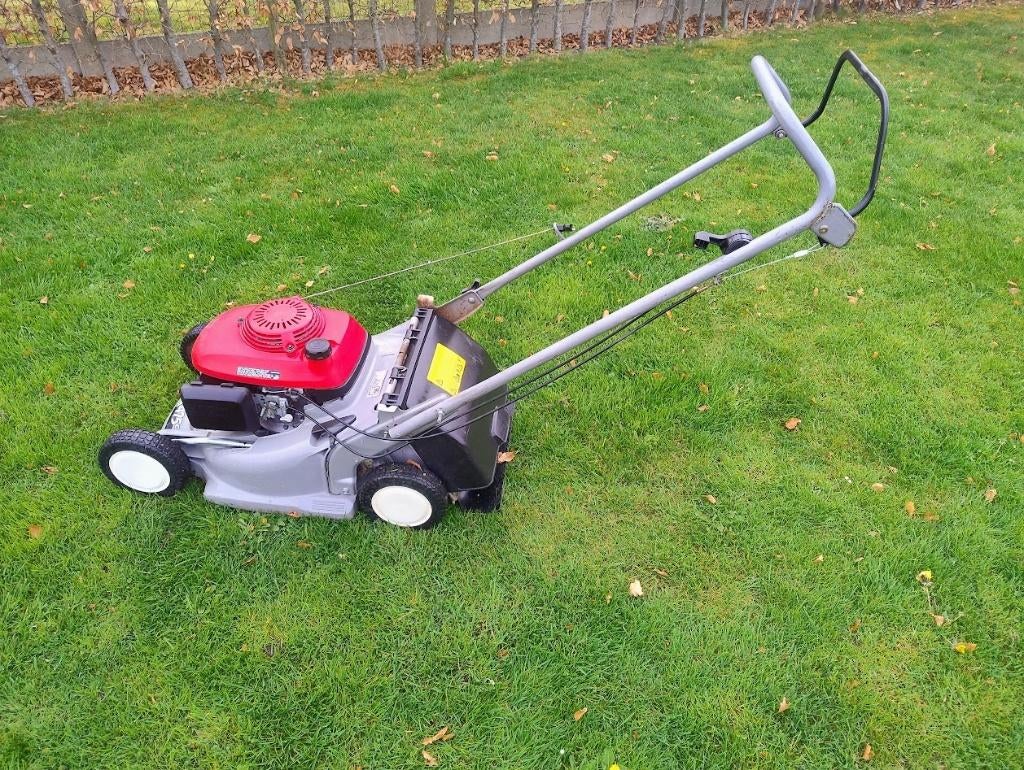 honda grasmaaier, Ophalen, Honda, Zo goed als nieuw, 40 t/m 49 cm