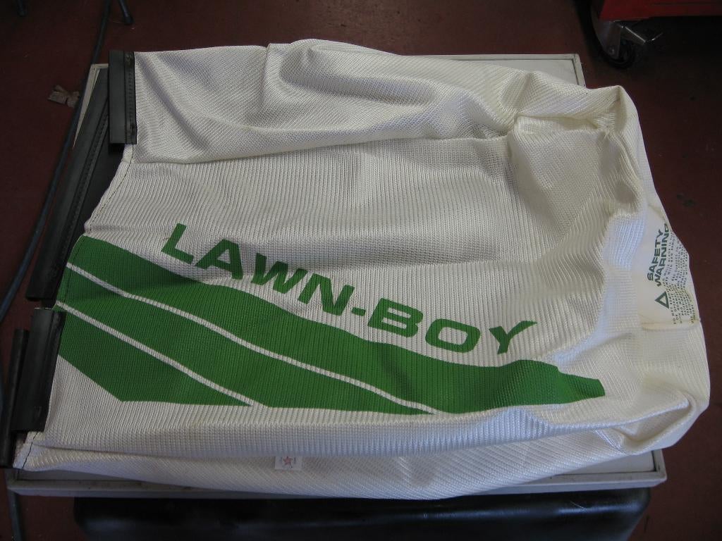 Tondeuse LAWN - BOY toil de bac de ramassage NEUF, Jardin & Terrasse, Tondeuses à gazon, Neuf, Tondeuse rotative, Tondeuses à gazon à essence