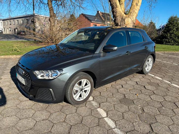 Zeer mooie Audi A1 benzine 2021 met 53000 km en garantie., Autos, Audi, Entreprise, Achat, A1, ABS, Régulateur de distance, Airbags