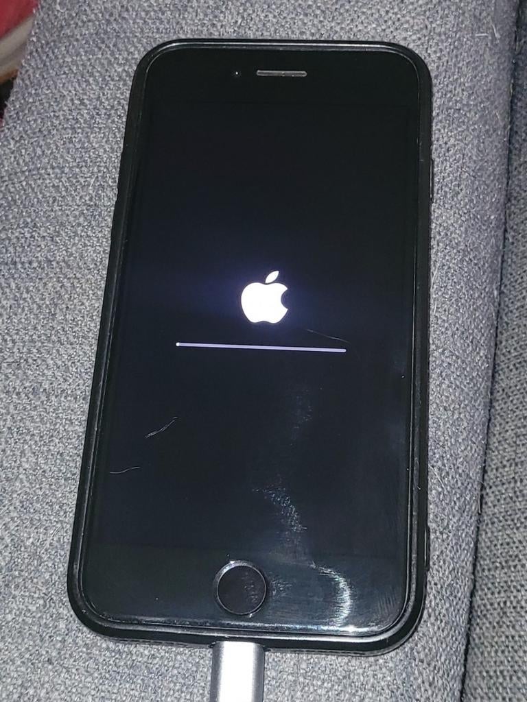 Iphone 7, Enlèvement, IPhone 7