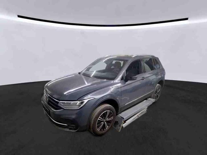 Volkswagen Tiguan 1.4 TSI eHybrid 245PK Automaat 2022, Auto's, Volkswagen, Bedrijf, Tiguan, Hybride Elektrisch/Benzine, SUV of Terreinwagen