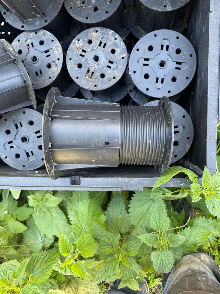 Carreaux à hauteur réglable, Jardin & Terrasse, Produits de culture, Enlèvement, Comme neuf