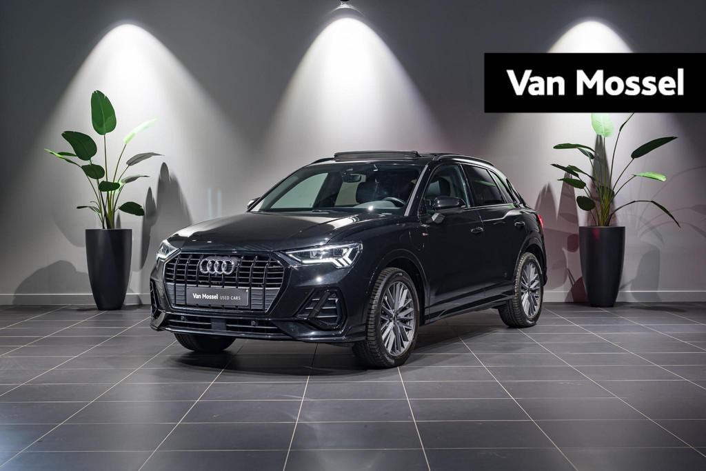 Audi Q3 45 TFSI e S tronic 3x S Line SHADOW LOOK | PANODAK |, Auto's, Stof, Gebruikt, 4 cilinders, Zwart