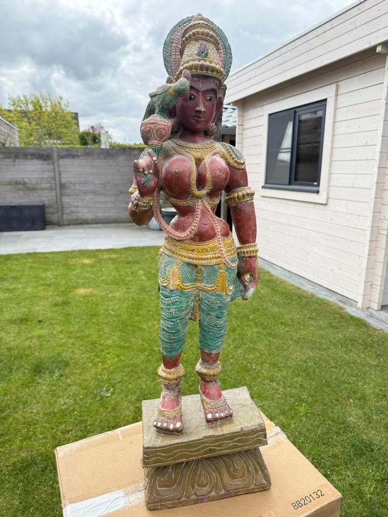 Indiaas ambachtelijk beeld, Ophalen, Gebruikt