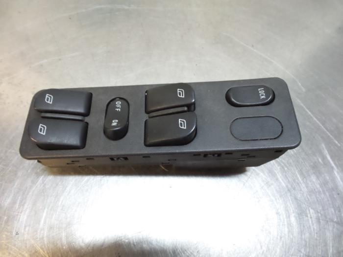 Elektrisch Raam Schakelaar van een Saab 900, Auto-onderdelen, Dashboard en Schakelaars, Saab, Gebruikt, 3 maanden garantie, Ophalen of Verzenden