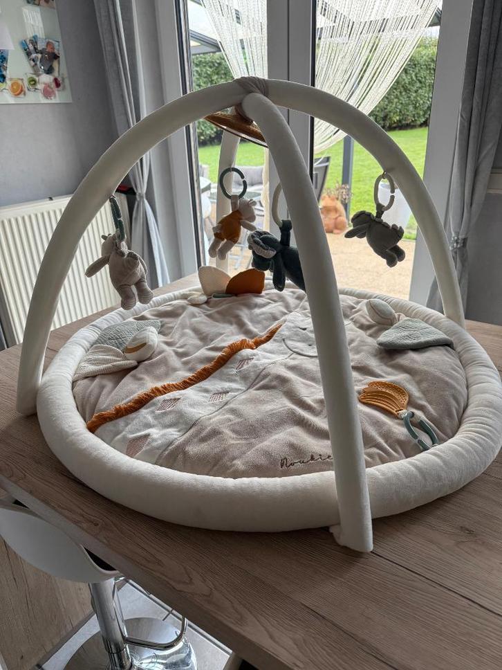 Tapis d’éveil 1er âge et table d’activité smoby, Kinderen en Baby's, Speelgoed | Speeltafels, Zo goed als nieuw, Ophalen