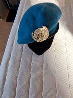 UN baret met embleem, Ophalen of Verzenden