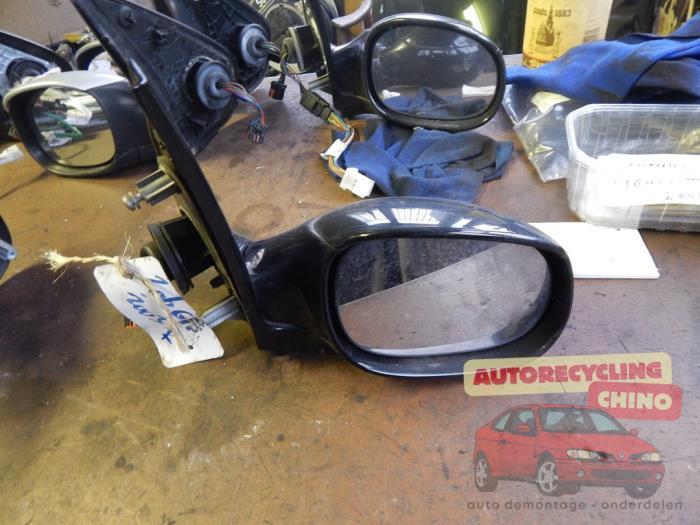 Rétroviseur extérieur droit d'un Peugeot 206, Autos : Pièces & Accessoires, Rétroviseurs, Peugeot, Utilisé, 3 mois de garantie