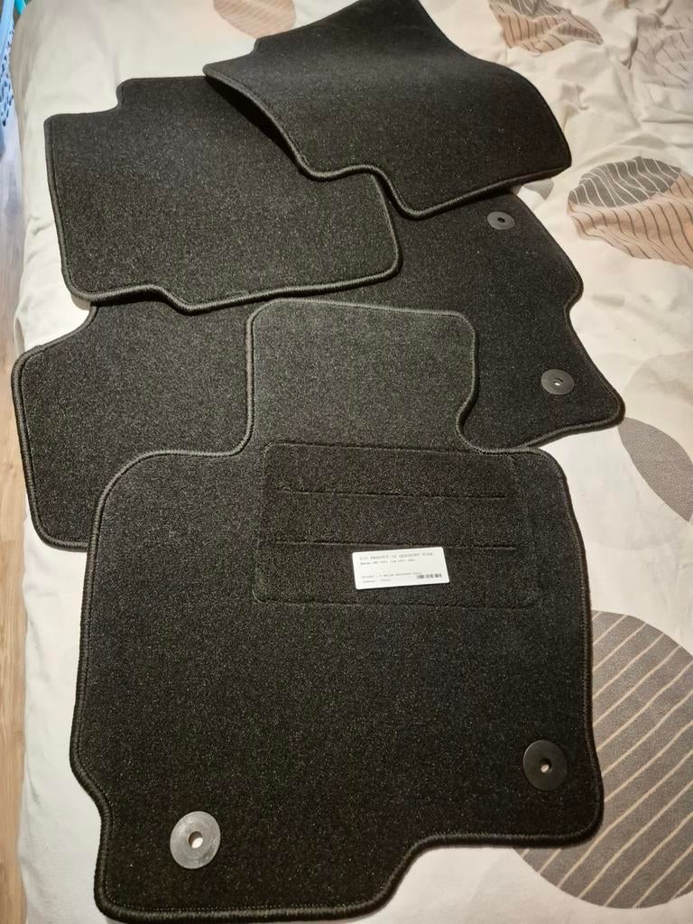 Gratis - 4 delige, zwarte mattenset voor Mazda CX5 (2012-17), Autos : Divers, Tapis de voiture, Enlèvement