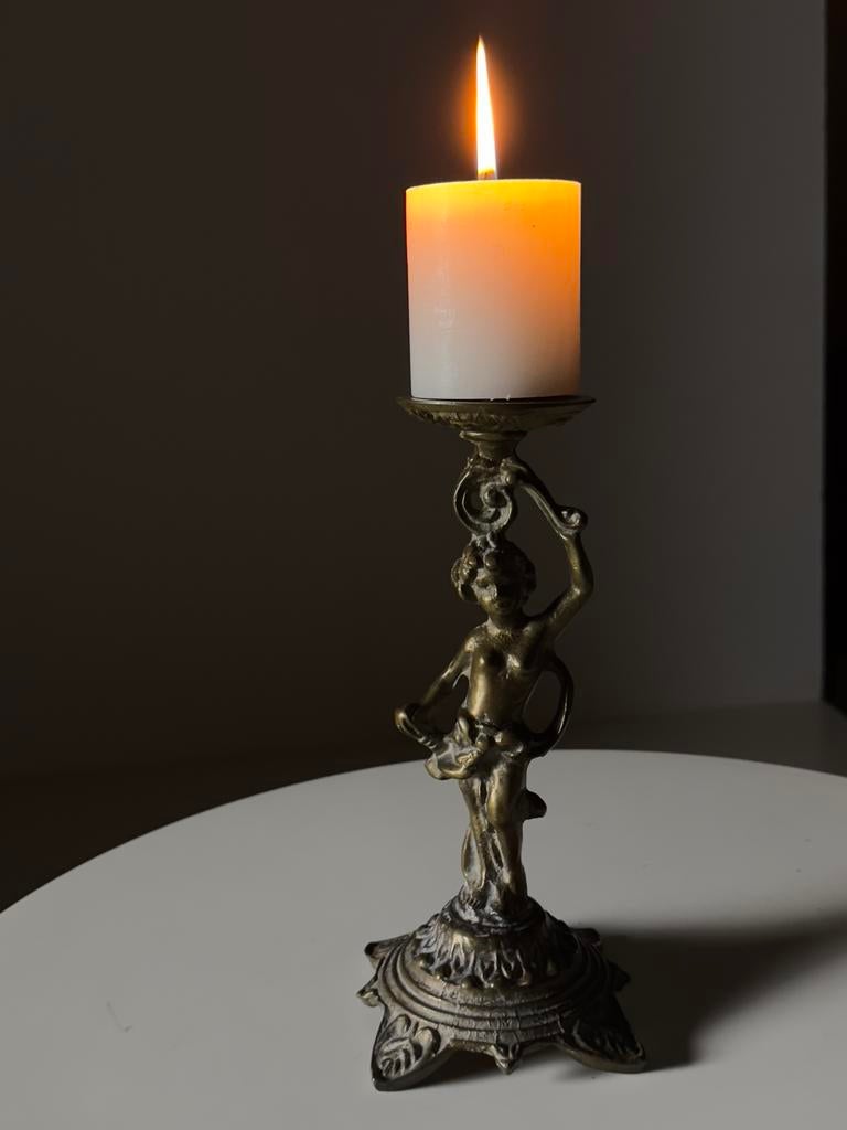 Antieke gegoten bronzen kandelaar, Antiek en Kunst, Antiek | Kandelaars, Ophalen