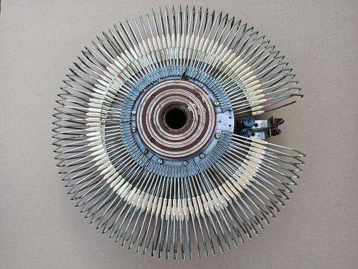 Platen Carrousel Bergmann S200 (1960) jukebox, Collections, Machines | Jukebox, Envoi