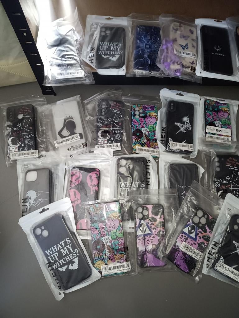 Telefoonhoesjes bundel (37 stuks) iphone/ samsung / huawei, Neuf, Résistant aux rayures, Enlèvement ou Envoi, Façade ou Cover