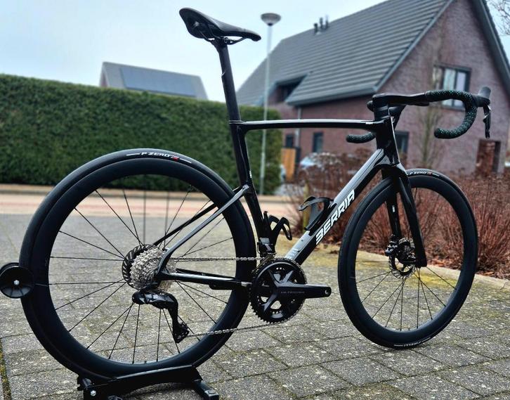 Berria Belador BR Ultegra Di2 12 vitesses Aero Carbon M57, Vélos & Vélomoteurs, Vélos | Vélos de course, Comme neuf, Hommes, Autres marques