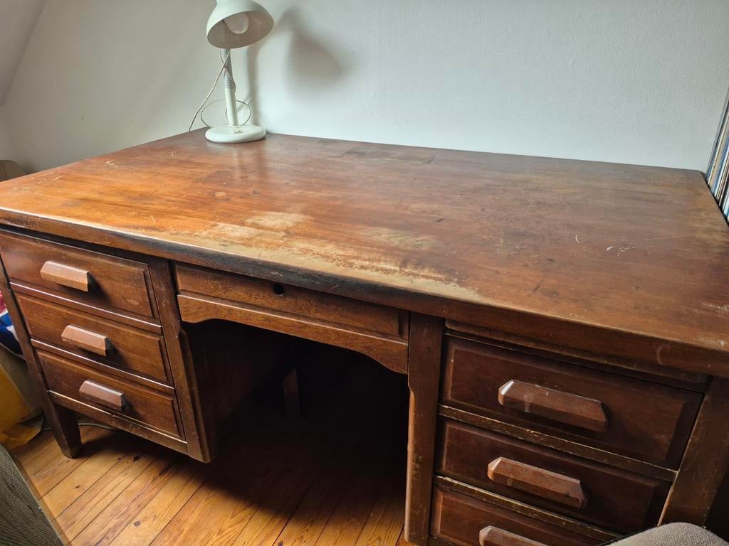 Groot en stevig bureau, Huis en Inrichting, Ophalen